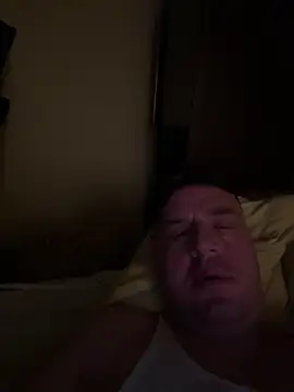 Snapshot of Evolite123 chatting on January 19, 2025, 9:23 pm Evolite123 online show from January 19, 2025, 9:23 pm