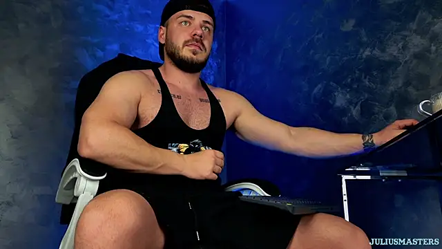 Snapshot of juliusmasters chatting on March 31, 2026, 8:00 pm juliusmasters online show from March 31, 2026, 8:00 pm