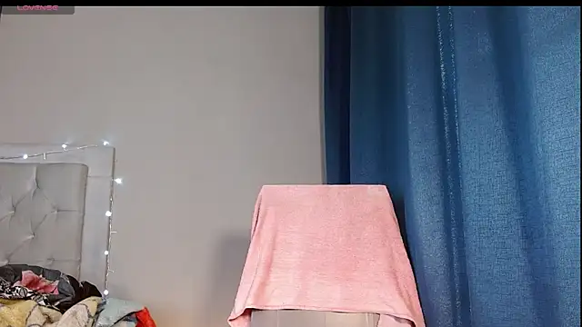 Snapshot of Mr_WhiteCock chatting on March 15, 2025, 12:45 pm Mr WhiteCock online show from March 15, 2025, 12:45 pm