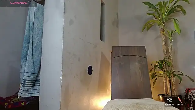 Snapshot of Mr_WhiteCock chatting on March 7, 2025, 11:38 pm Mr WhiteCock online show from March 7, 2025, 11:38 pm