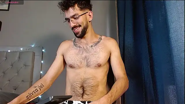 Snapshot of Mr_WhiteCock chatting on March 18, 2025, 3:44 pm Mr WhiteCock online show from March 18, 2025, 3:44 pm