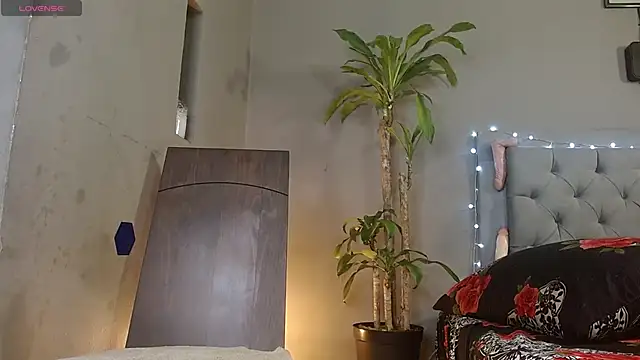 Snapshot of Mr_WhiteCock chatting on March 2, 2025, 5:30 pm Mr WhiteCock online show from March 2, 2025, 5:30 pm