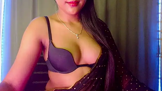 Snapshot of CallMeSima chatting on March 28, 2026, 5:14 pm CallMeSima online show from March 28, 2026, 5:14 pm