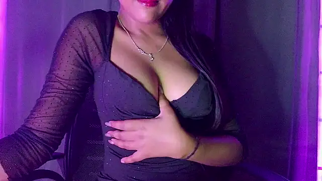 Snapshot of CallMeSima chatting on January 11, 2026, 4:36 pm CallMeSima online show from January 11, 2026, 4:36 pm