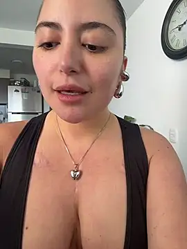 sukhakunis1 online show from February 6, 2026, 2:13 pm