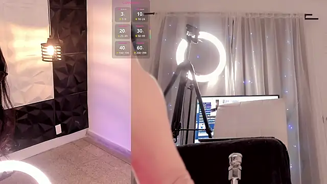 nickky   online show from September 11, 2025, 3:39 am