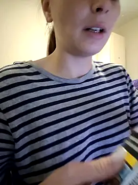 Snapshot of Perversdemlni chatting on November 9, 2025, 10:19 am Perversdemlni online show from November 9, 2025, 10:19 am