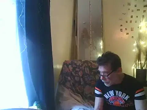 DaddyQuimHot online show from February 11, 2025, 2:02 pm