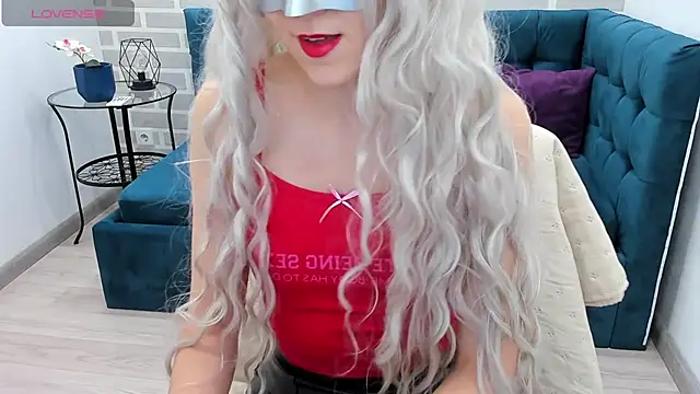 VanillaKelly online show from November 12, 2025, 2:15 am