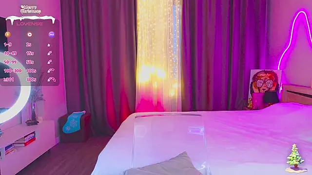 Snapshot of Elika_Foxxx chatting on December 24, 2024, 2:21 am Elika Foxxx online show from December 24, 2024, 2:21 am