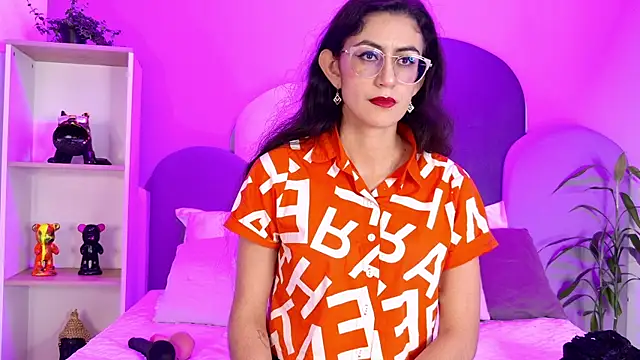 Snapshot of SophieGomez22 chatting on May 4, 2026, 11:13 am SophieGomez22 online show from May 4, 2026, 11:13 am