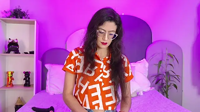 Snapshot of SophieGomez22 chatting on April 15, 2026, 11:38 am SophieGomez22 online show from April 15, 2026, 11:38 am