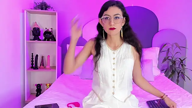 Snapshot of SophieGomez22 chatting on March 21, 2026, 11:25 am SophieGomez22 online show from March 21, 2026, 11:25 am