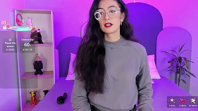 SophieGomez22 online show from September 19, 2025, 11:14 am