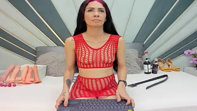 kathy-steven online show from November 4, 2025, 7:28 pm