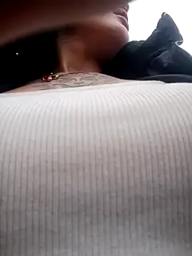 Snapshot of Mazikeen-- chatting on February 10, 2025, 10:30 pm Mazikeen-- online show from February 10, 2025, 10:30 pm