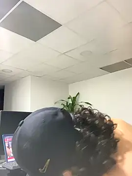 Snapshot of DanielGomez9 chatting on December 16, 2025, 6:50 am DanielGomez9 online show from December 16, 2025, 6:50 am