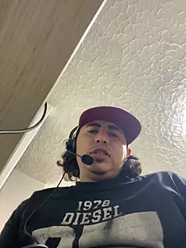 Snapshot of DanielGomez9 chatting on February 16, 2026, 8:18 pm DanielGomez9 online show from February 16, 2026, 8:18 pm