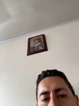 Snapshot of DanielGomez9 chatting on March 9, 2025, 8:21 pm DanielGomez9 online show from March 9, 2025, 8:21 pm