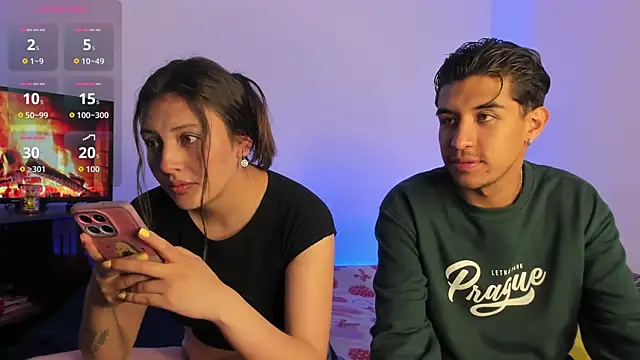 Snapshot of BradLovEmma_ chatting on September 20, 2025, 1:43 am BradLovEmma online show from September 20, 2025, 1:43 am