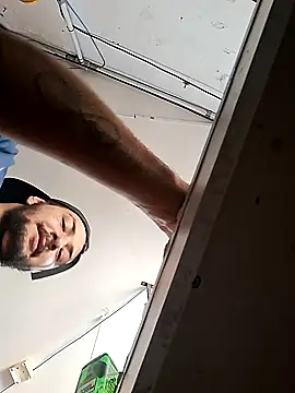 Snapshot of hemo691 chatting on January 16, 2025, 4:28 pm hemo691 online show from January 16, 2025, 4:28 pm