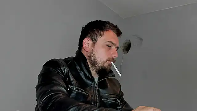 Snapshot of Master_Mark_Wayne chatting on October 26, 2025, 12:05 pm Master Mark Wayne online show from October 26, 2025, 12:05 pm