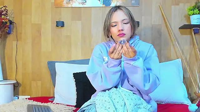 marianaa90 online show from February 21, 2026, 11:34 am