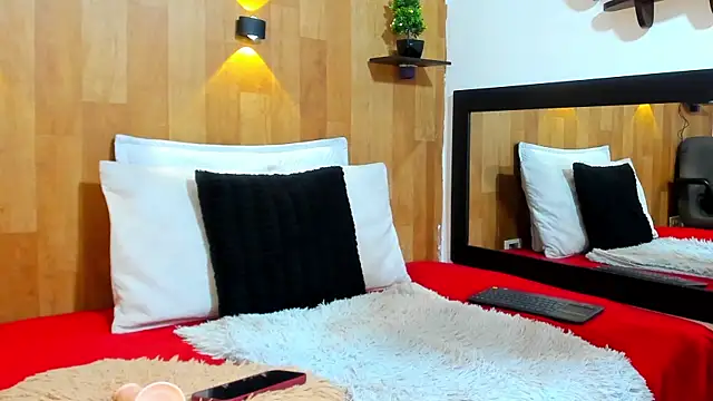 marianaa90 online show from September 10, 2025, 6:18 pm