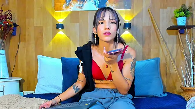 Snapshot of marianaa90 chatting on April 30, 2026, 1:29 pm marianaa90 online show from April 30, 2026, 1:29 pm