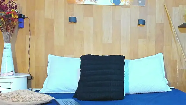 marianaa90 online show from February 5, 2026, 4:14 pm