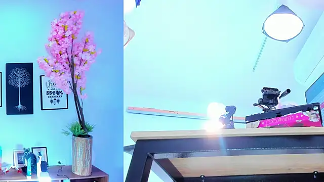 Siouxsie cenobite online show from September 21, 2025, 10:53 am