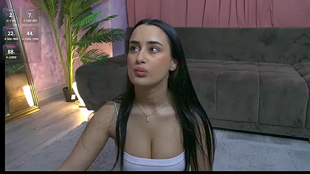 Snapshot of DarcieJane chatting on May 18, 2026, 6:23 pm DarcieJane online show from May 18, 2026, 6:23 pm