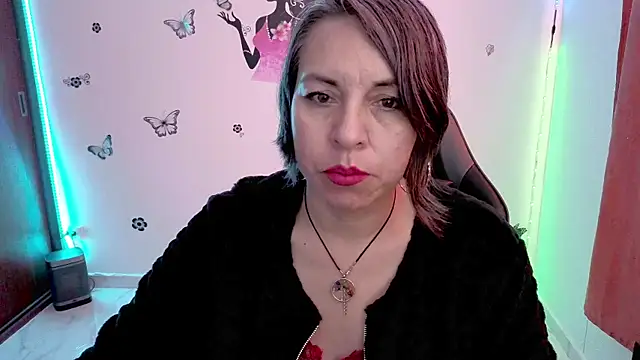 Snapshot of Lady_breaks_hearts chatting on July 15, 2026, 1:40 pm Lady breaks hearts online show from July 15, 2026, 1:40 pm