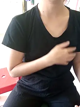 Lyly sexy2k online show from September 10, 2025, 7:29 am