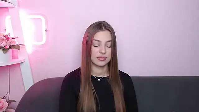 Snapshot of MilanaAngelAs chatting on April 18, 2026, 4:48 am MilanaAngelAs online show from April 18, 2026, 4:48 am