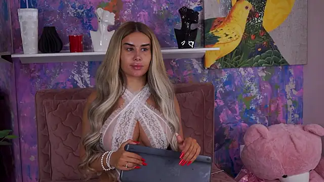 Snapshot of EvaZane chatting on September 18, 2025, 5:27 pm EvaZane online show from September 18, 2025, 5:27 pm