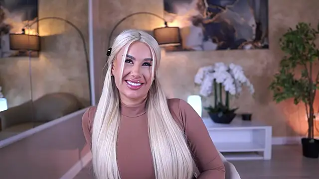 EvaZane online show from March 27, 2026, 8:43 pm