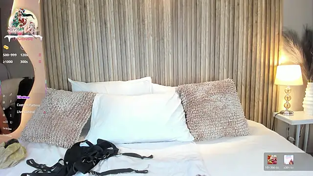 Snapshot of vanity_sex chatting on December 21, 2025, 11:45 am vanity sex online show from December 21, 2025, 11:45 am