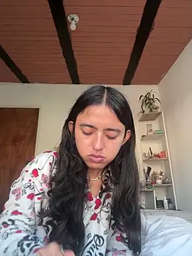 Snapshot of ViolettaSummer chatting on March 15, 2026, 2:57 pm ViolettaSummer online show from March 15, 2026, 2:57 pm