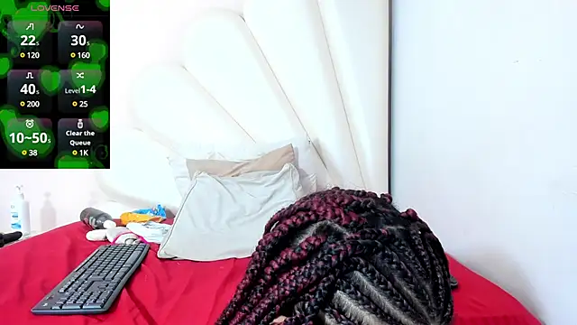 Lorena Hawkins online show from February 11, 2025, 4:24 pm