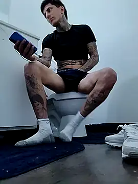 Snapshot of Papinine6 chatting on November 26, 2025, 4:23 am Papinine6 online show from November 26, 2025, 4:23 am