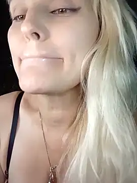 Freya Milf online show from September 9, 2025, 6:50 pm