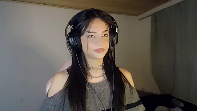 Snapshot of Dollbehavior_ chatting on January 10, 2026, 6:42 am Dollbehavior online show from January 10, 2026, 6:42 am