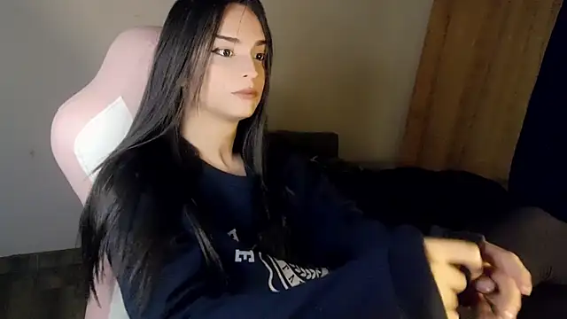 Snapshot of Dollbehavior_ chatting on February 16, 2026, 8:24 am Dollbehavior online show from February 16, 2026, 8:24 am