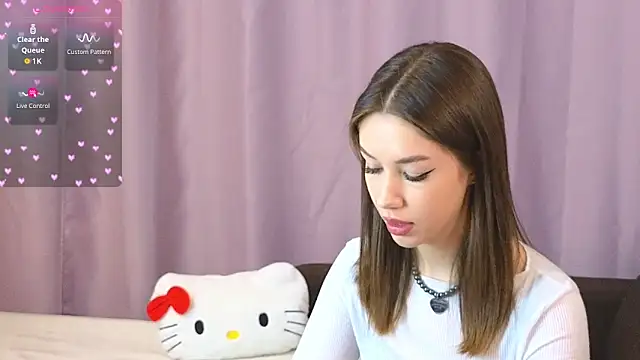 Snapshot of ellie_kramer chatting on October 14, 2025, 7:25 pm ellie kramer online show from October 14, 2025, 7:25 pm