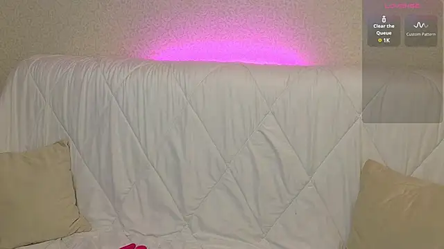 Snapshot of ellie_kramer chatting on February 20, 2025, 10:15 pm ellie kramer online show from February 20, 2025, 10:15 pm