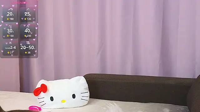 Snapshot of ellie_kramer chatting on October 6, 2025, 7:36 pm ellie kramer online show from October 6, 2025, 7:36 pm