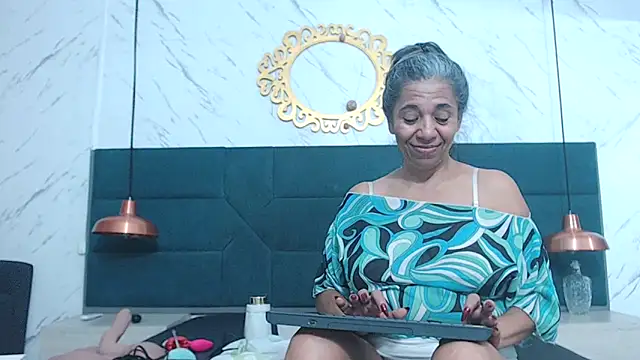 Snapshot of chanel_grant chatting on May 8, 2026, 6:23 pm chanel grant online show from May 8, 2026, 6:23 pm
