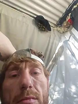 Snowwisss online show from March 18, 2025, 6:28 pm