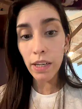 Snapshot of lupitta_1 chatting on December 22, 2025, 4:23 am lupitta 1 online show from December 22, 2025, 4:23 am
